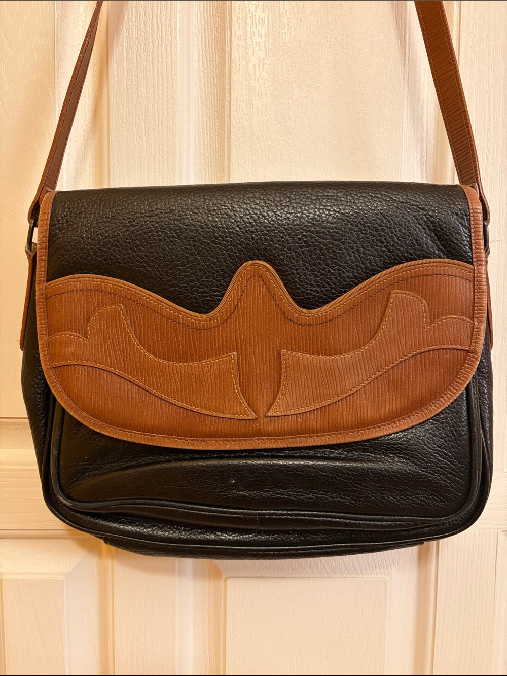 Liz Claiborne Black Leather Crossbody with Brown Accent Flap